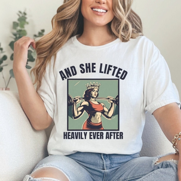 Women's Pump Cover Gym Shirt, Muscle Mommy T-Shirt, Funny Workout Shirt, Oversized Weightlifting Shirt, Gym Girl Tee, Gift for Gym Lover,