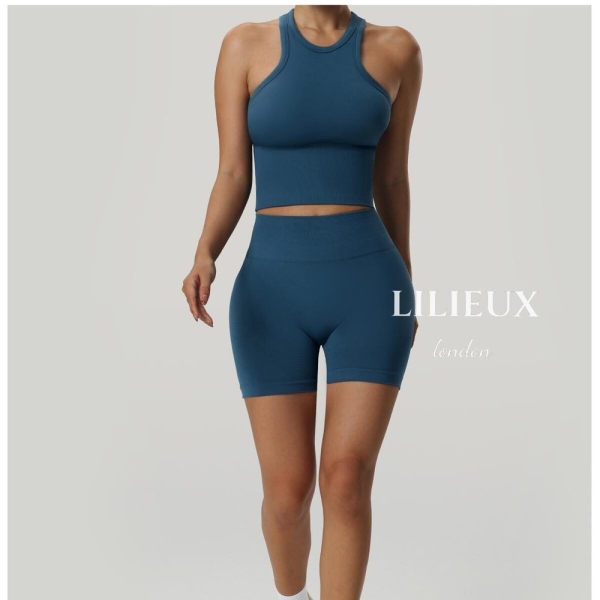 LILIEUX - Women's Seamless Racerback Sports Bra Tank Top with High-Waisted Shorts - Crop Style, Gym and Yoga Activewear Set