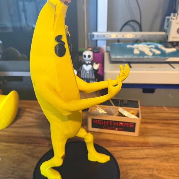 Peely Controller Holder: Game Controller Stand for Xbox, PS5, Switch & Phone - Perfect Gaming Accessory! **Now Customizable*** GOLDEN PEELY!